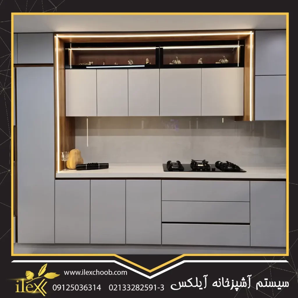رنگ طوسی روشن و خنثی، ترکیب ایدهآل برای آشپزخانههای کوچک